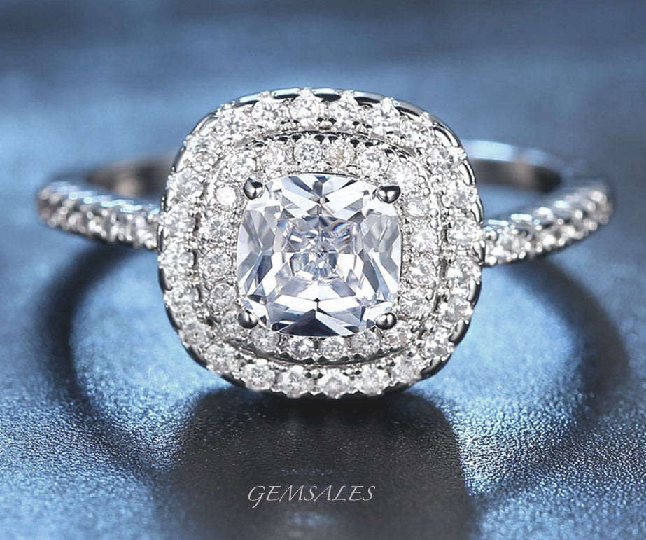 1.43ct  SIM DIAMOND CZ HALO DESIGN WITH INLAY    SIZES AVAILABLE   5.75  /   6.75