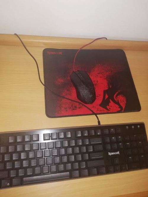 GAMING CUSTOM BUILT TOWER + MOUSE + KEYBOARD + GAMING PAD    *PLEASE SEE DESCRIPTION FOR SPECS*