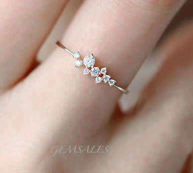 High Fashion #Minimalist# Rings Elegant    SIZE 6