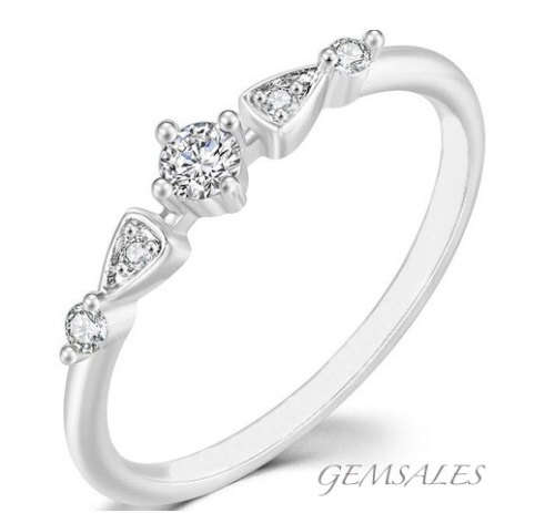 .10ct CZ High Fashion #Minimalist# Ring  *Elegant*    SIZE  6.75