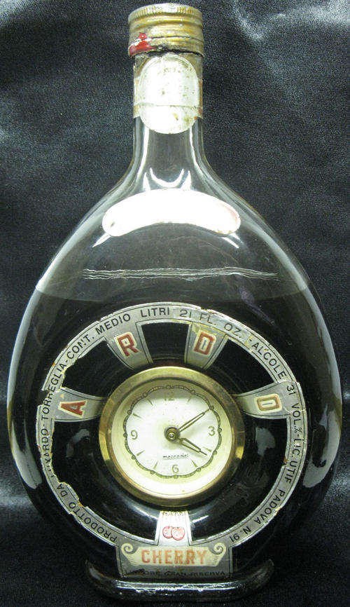 EXTREMELY RARE FROM SHIPWRECK - CLOCK IN MIDDLE OF THE BOTTLE!!!