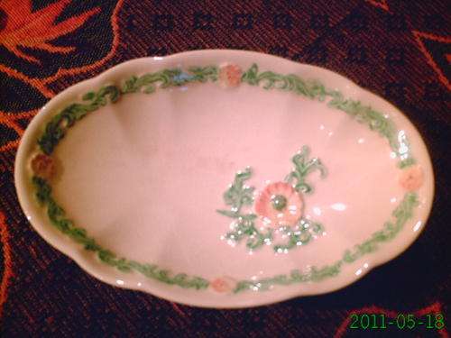 Carltonware Butter Dish Ovalshaped (yellow and green)