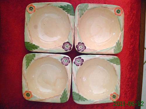 4 Carltonware snack trays in bright yellow