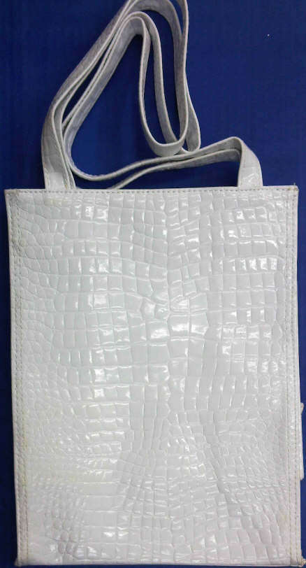 Ladies White Handbags TO-CLEAR >>>BEST DEAL IN THE WORLD<<<