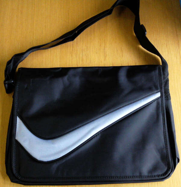 Shoulder Bag (38 x 30 cm)