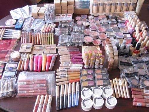 MAKE UP WHOLESALE 50 X COSMETICS MIX BRANDS