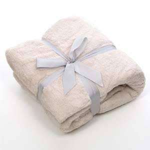 Faux Fur Throw / Blanket