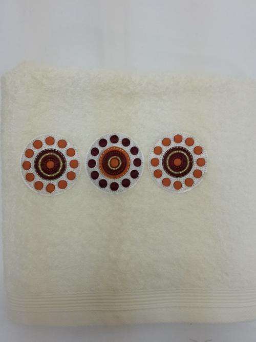 Hand Towel embroidery  - R 40 Glodina