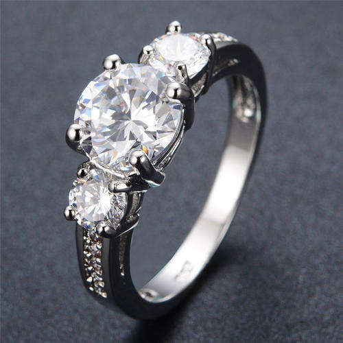 Stunning 15K White Gold Filled 3 Stone Ring - Size 7