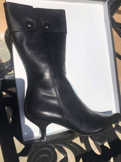 LADIES POLO BOOTS, BRAND NEW, SIZE 7