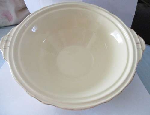 Beautiful Vintage J & G Meakin England Serving Bowl