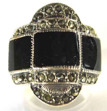 Beautiful, Sterling Siver and Marcasite Ring.