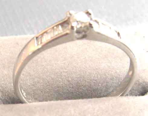 18 K Solid  Wite Gold and Genuine Diamonds Ring