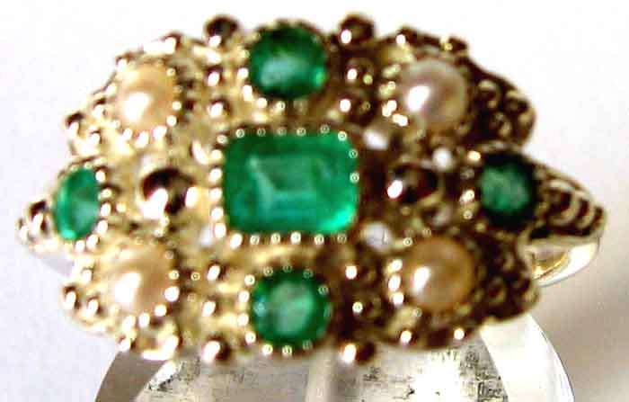 Gorgeous Sterling Silver and Genuine Emeralds & Cultured Pearls Ring.