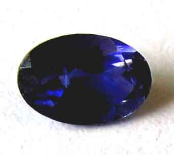 Lovely stone, 8.10 x 6.20 mm Oval faceted cut Iolite 0.76 ct.