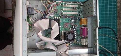 Vintage Acer Veriton 5100 desktop pc (case only)