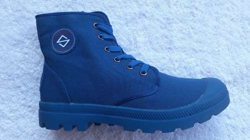 Woman Fashion Canvas Boots - Size 6