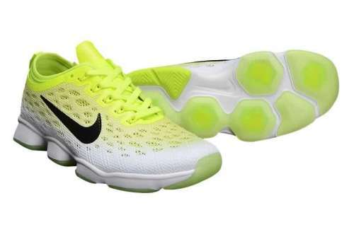 Nike Zoom Fit Agility - Size 4