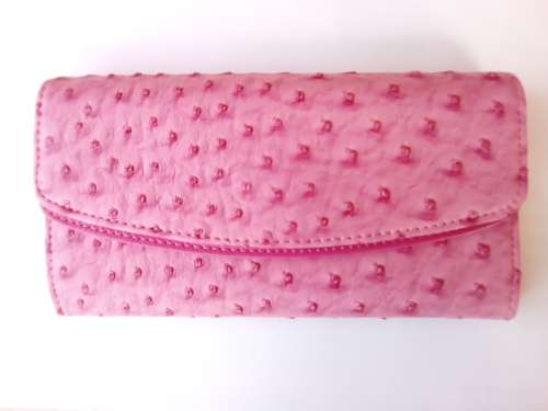 Women's Elegant Clutch Wallet With Credit Card Slots And Zip Closure