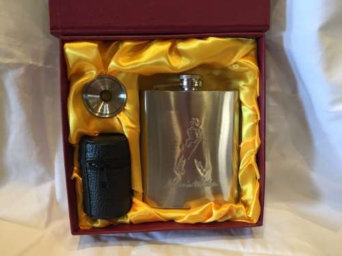 Johnnie Walker Hip Flask Gift Set