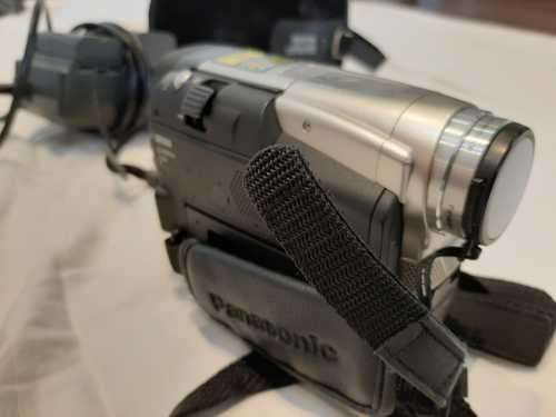 Panasonic Digital Video Camera (NV-DS33EN)