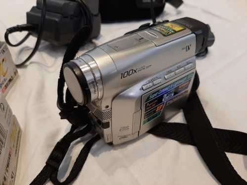 Panasonic Digital Video Camera (NV-DS33EN)