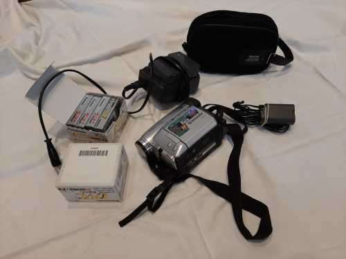 Panasonic Digital Video Camera (NV-DS33EN)