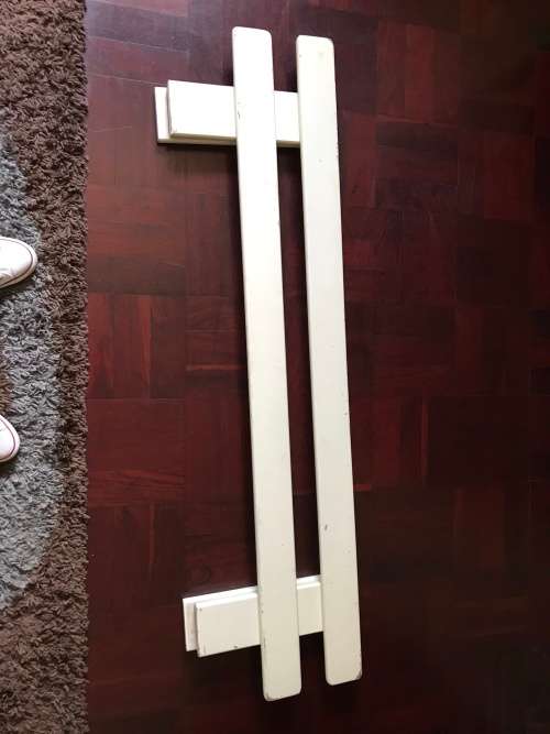 Bed Guard Rail (White, Wooden)