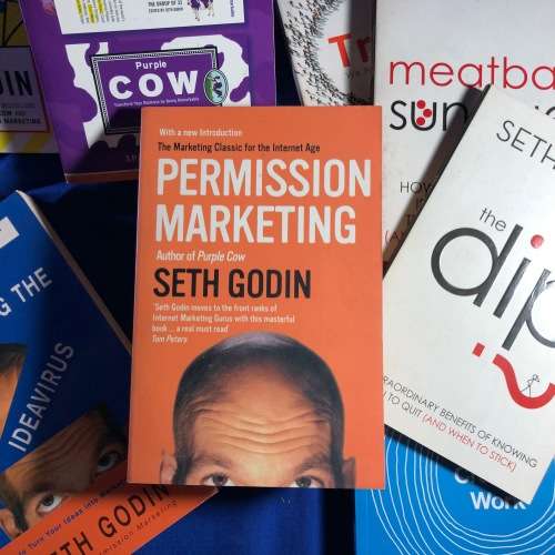 Seth Godin essential marketing library - set of 8 books