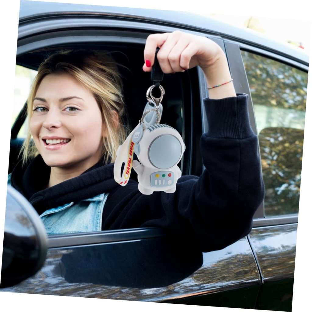 Keychain Cartoon Fan Portable Mini Astronaut Fan Battery Powered