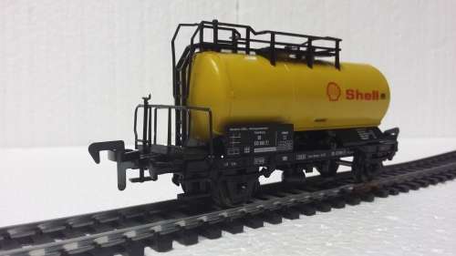 HO Fleischmann Shell tanker wagon