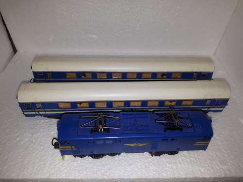 Lima SAR Blue train set 2