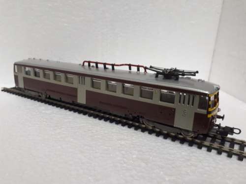 Lima SAR Suburban loco dummy 2
