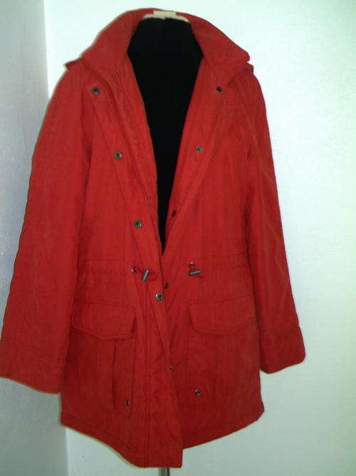 RED JACKET WITH DETACHABLE HOODIE SIZE SMALL