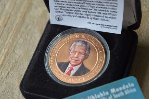 **Mandela Medallion + Phonecard COMBO **BLACK FRIDAY SALE !!!