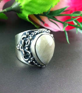 Fashion Jewelry Beautiful 925 Sterling Silver Plated RING!!--Size 9