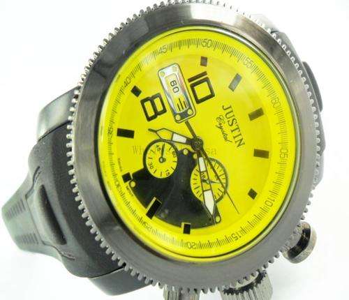 Stylish and Large Metal Case Men's Watch