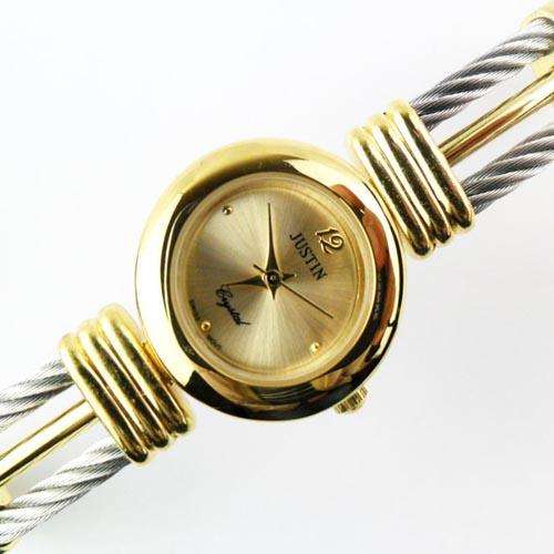 Fashionable Quartz Lady's Watch