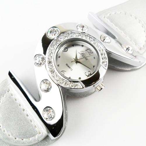 Fashionable Quartz Lady's Watch