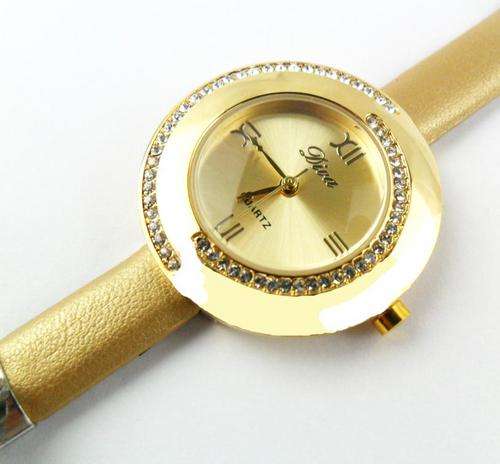 Fashionable Quartz Lady's Watch