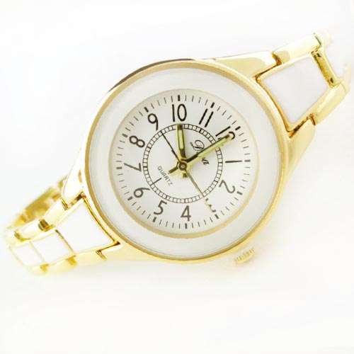 Fashionable Quartz Lady's Watch Bracelet