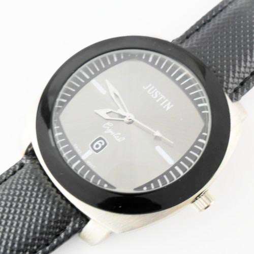 Stylish and Large Metal Case with Leather Band Men's Watch