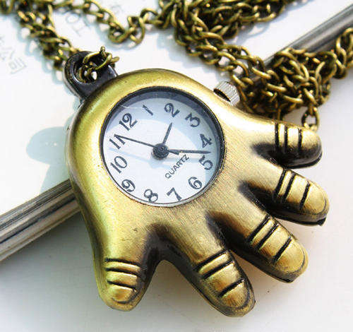 Fashionable Retro  Pocket Watch With Chain.