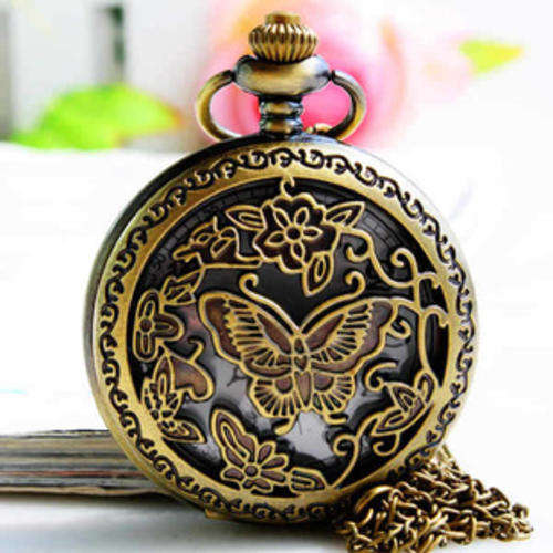 Fashionable Retro  Pocket Watch With Chain.