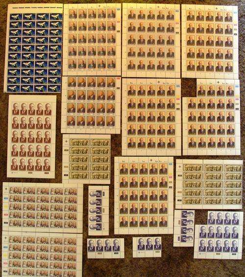 576 X UNUSED MNH STAMPS (PREDOMINANTLY OF PAST RSA PRESIDENTS)