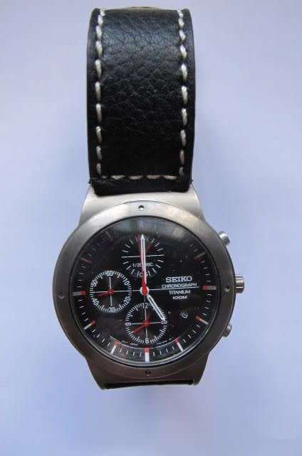 SEIKO- CHRONOGRAPH TITANIUM WATCH WITH LEATHER STRAP AND DATE