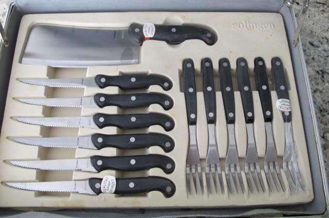 Solingen - cased knife set-6 steak knives and forks, Meat cleaver, 6 kitchen knives, bread knife,