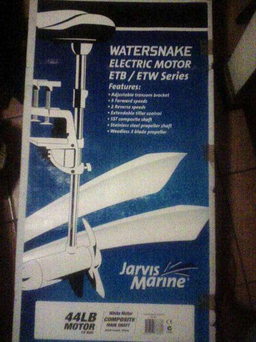 44lb Electric Trolling Motor + Deep Cycle Battery