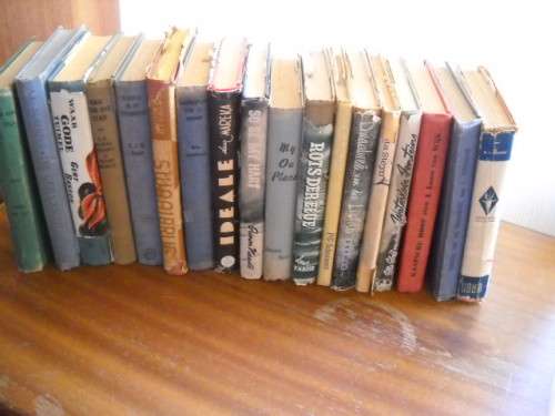 18 OU AFRIKAANSE ROMANS  Uit 1940's, 1950's en 1960's