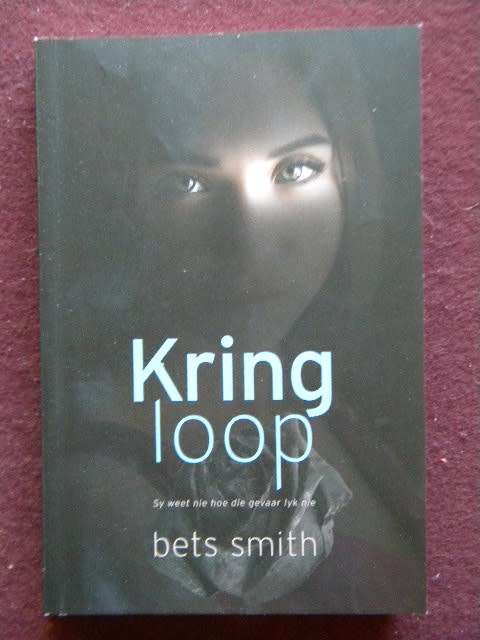 KRINGLOOP  deur Bets Smith  (M)